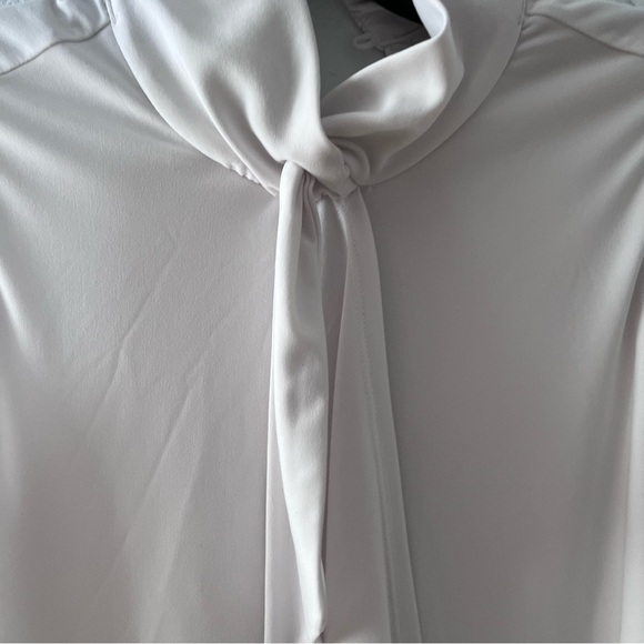 WHITE House Black Market White Sleeveless Lined Top - Picture 3 of 5